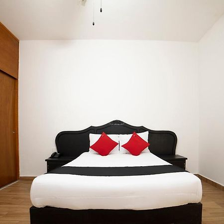 Amueblados San Isidro Hotel Leon Ngoại thất bức ảnh