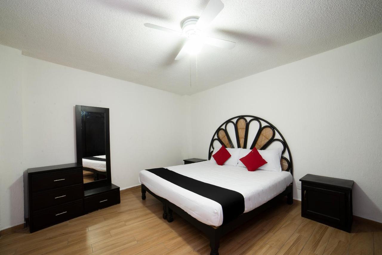 Amueblados San Isidro Hotel Leon Ngoại thất bức ảnh