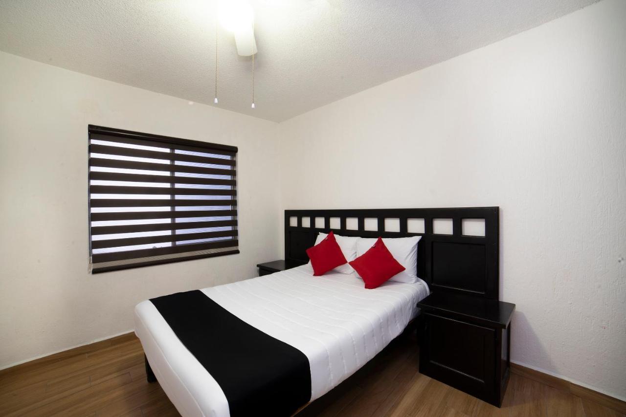 Amueblados San Isidro Hotel Leon Ngoại thất bức ảnh